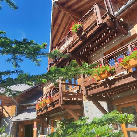 Sunweb Hotel L'Ecrin Des Neiges ลาจูดูลูป ภายนอก รูปภาพ
